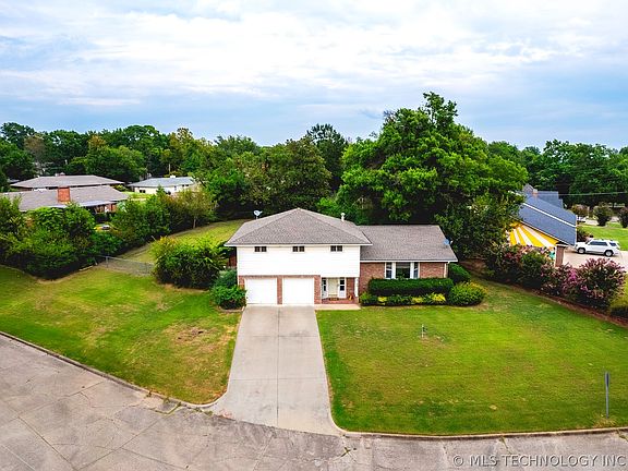 2nd image of 4140 S Robb Ave