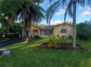 7312 NW 94th Ave, Tamarac, FL 33321