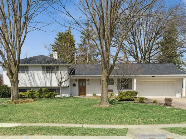 1350 Stoneygate Ln, Columbus, OH 43221