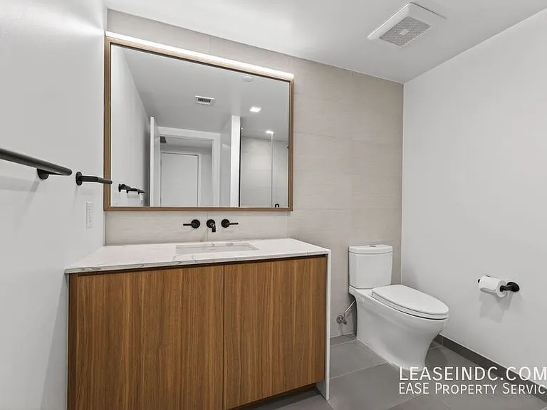 1332 8th St NW — Photo 30