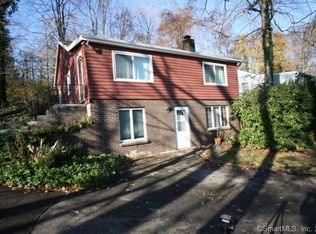 31 Underhill Rd, Sandy Hook, CT 06482