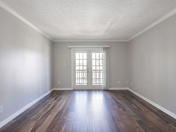 3rd image of 345 Wymore Rd APT 201