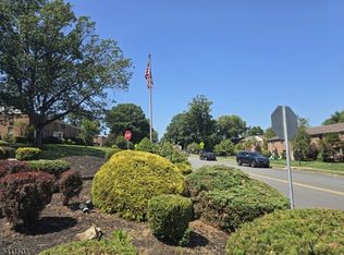 72D Troy Dr BUILDING 72-D, Springfield, NJ 07081