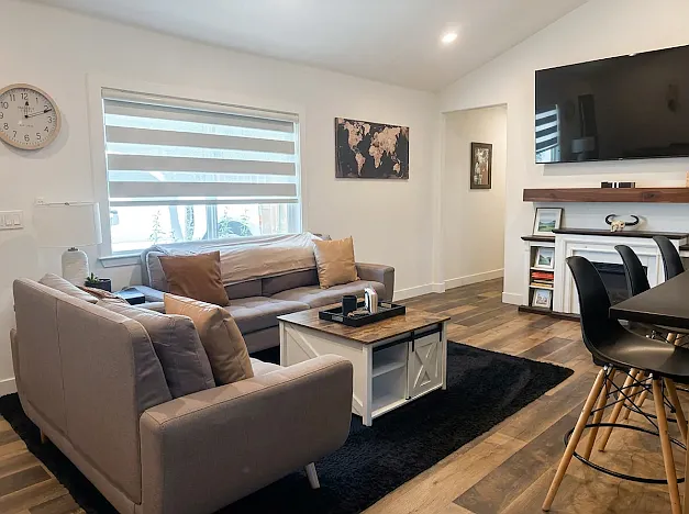 3785 Circle Dr — Photo 3