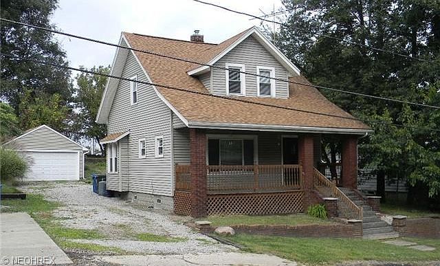 1st image of 823 Brady Ave