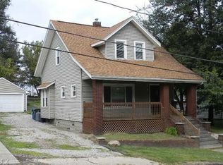 823 Brady Ave, Barberton, OH 44203