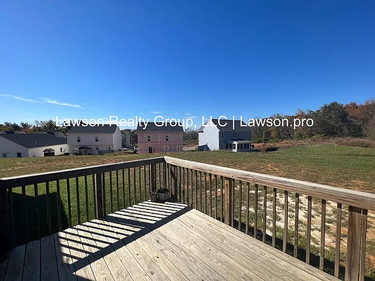 2080 Lawson Ln — Photo 17