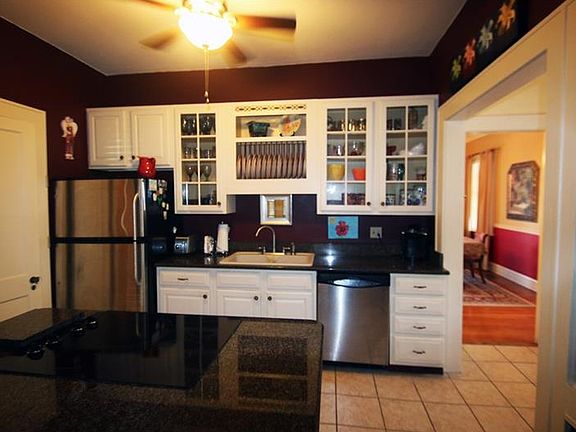 3rd image of 1505 S Hibiscus Dr