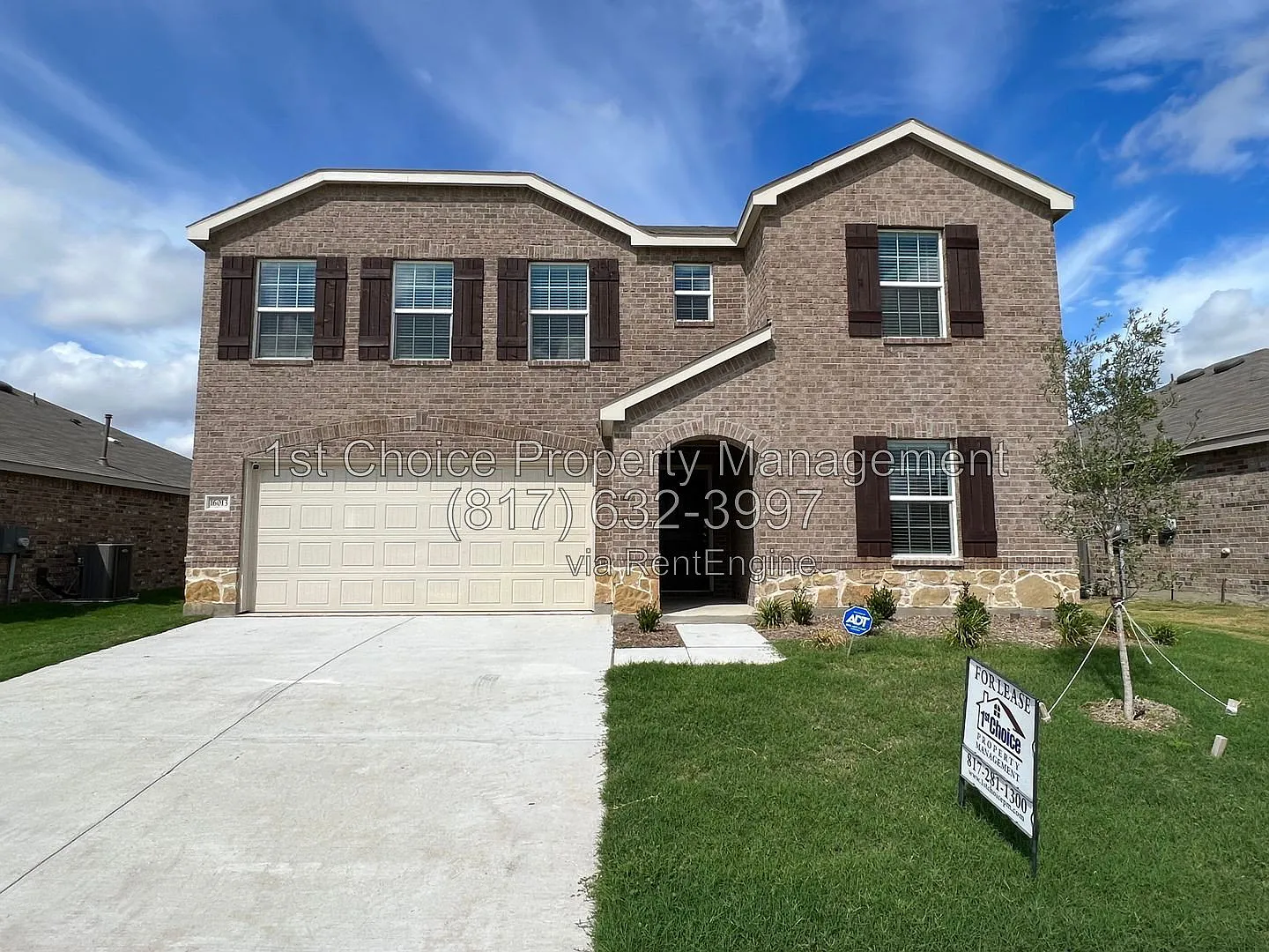 4 bed, 3.0 bath, 2497 sqft, $2,595 — Photo 1