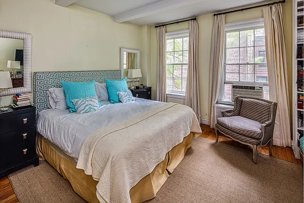 Sold by Stribling | media 26