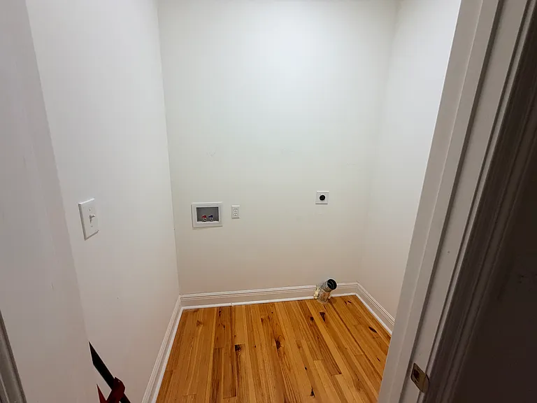 458 Michigan Ave — Photo 16
