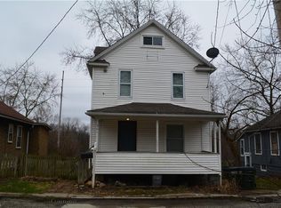 561 Paul Pl, Barberton, OH 44203