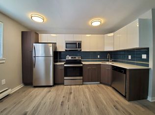 Tremont Court, Philadelphia, PA 19115