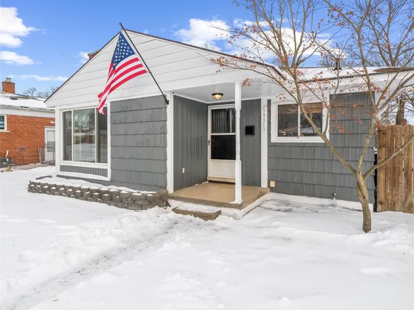 19350 Antago St, Livonia, MI 48152