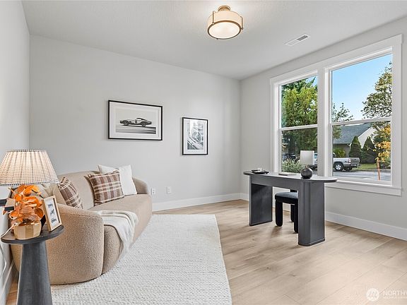 5th image of 1220 SE 188th Ave
