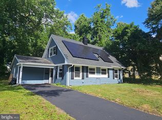 114 Plumtree Ln, Willingboro, NJ