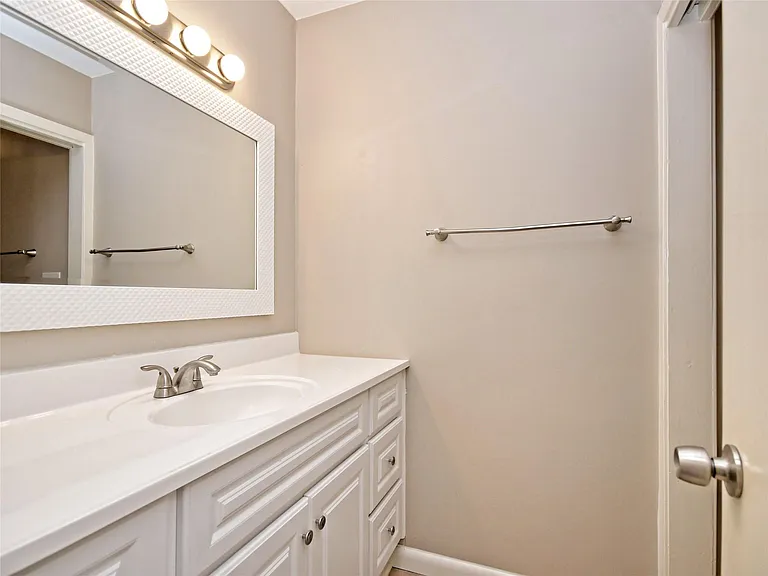 100 Lido Cir #G2 — Photo 19