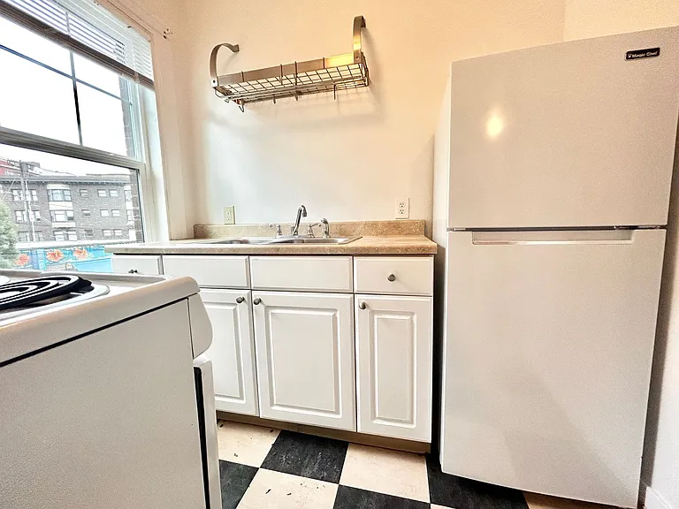 1522 E Olive Way — Photo 22