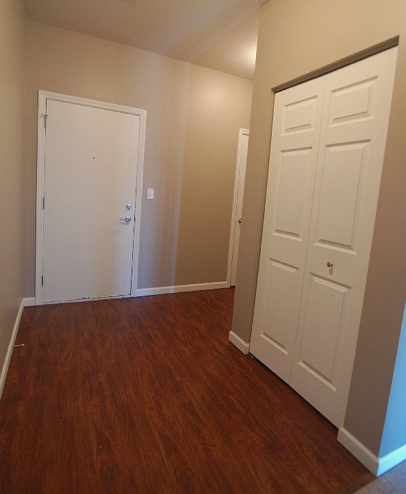 1st image of 271 E Railroad Ave Unit 207