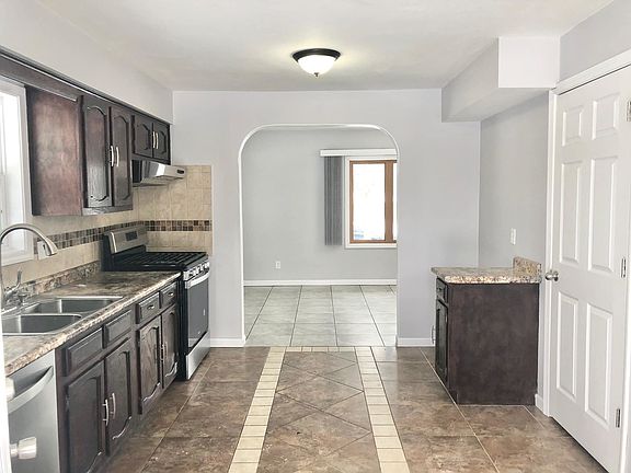 4th image of 6413 Carradale Ct