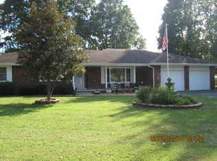 106 W Avenue Ave, Nixa, MO 65714