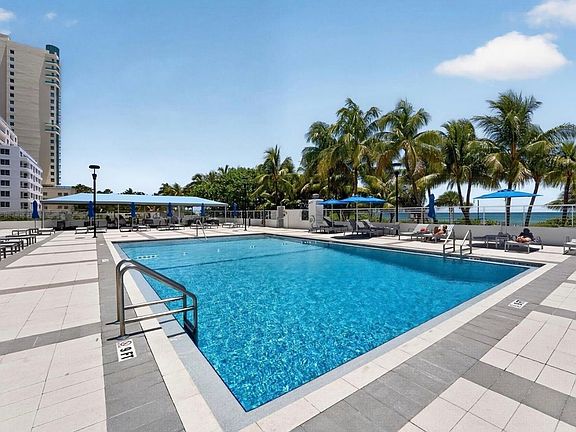 5th image of 5001 Collins Ave APT 14C