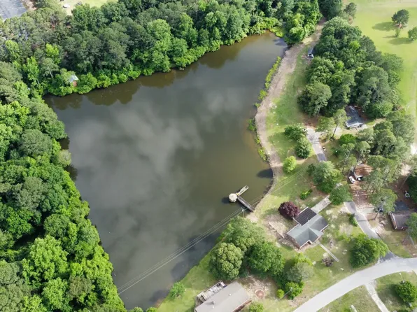 602A Camellia Dr, Four Oaks, NC 27524