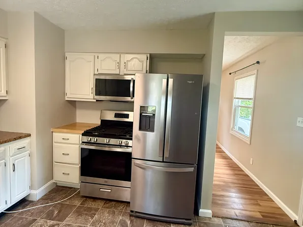 129 The Brooklands Ave, Akron, OH 44305