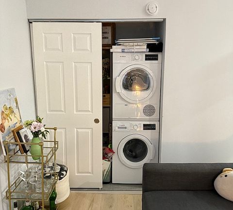 4th image of 307 E 78th St APT 1R