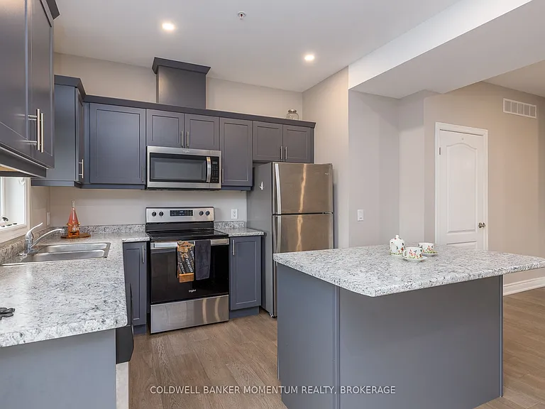 18 Corbin St #4 — Photo 13
