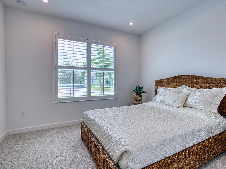 10407 SW Aquila Way — Photo 31