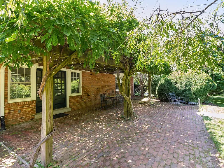 11009 Cripplegate Rd — Photo 30