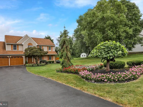 307 Bard Ave, Sinking Spring, PA 19608