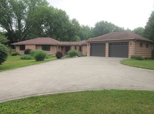 4275 N Wozniak Rd, Michigan City, IN 46360
