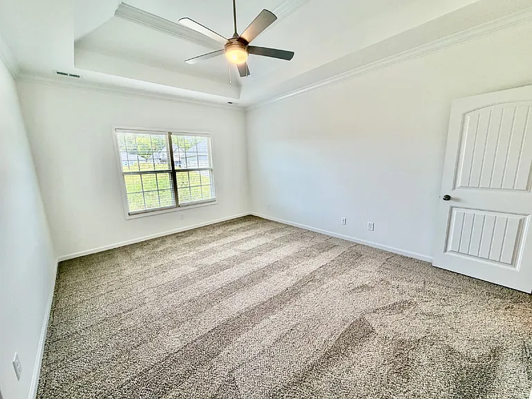 645 Woodrush Dr — Photo 6