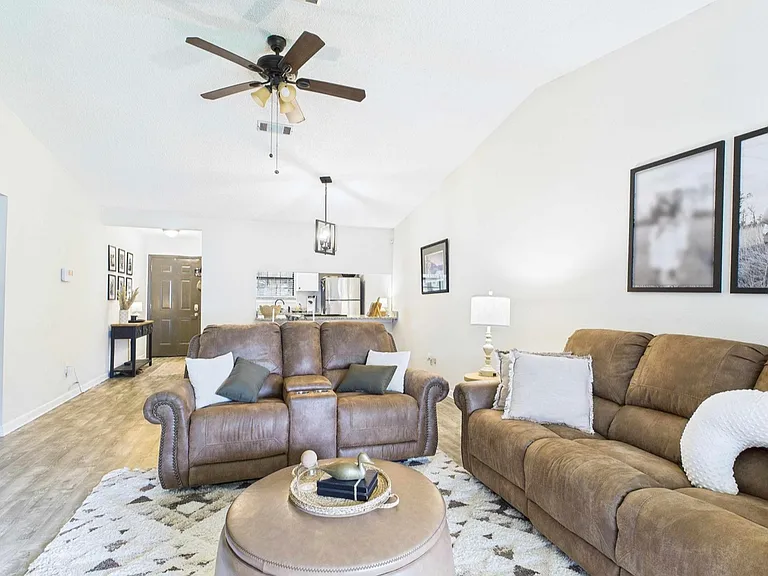 3978 Breezee Ct — Photo 4