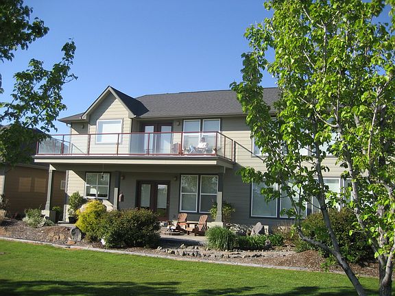 Rear of home facing 15th tee box