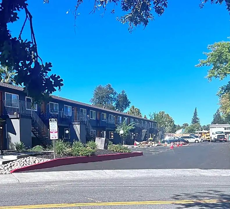 1st image of 2533 Michelle Dr #1