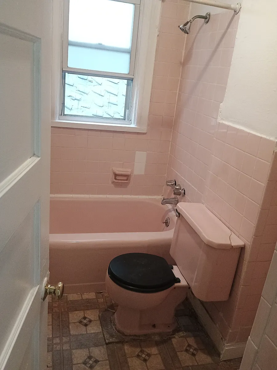 Bathroom - 27 Thurman St #2