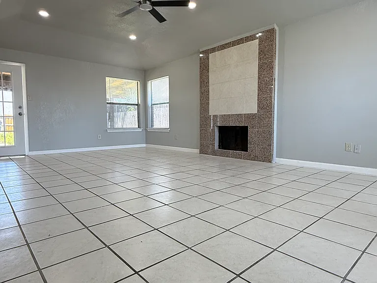 3113 Key West Dr — Photo 7