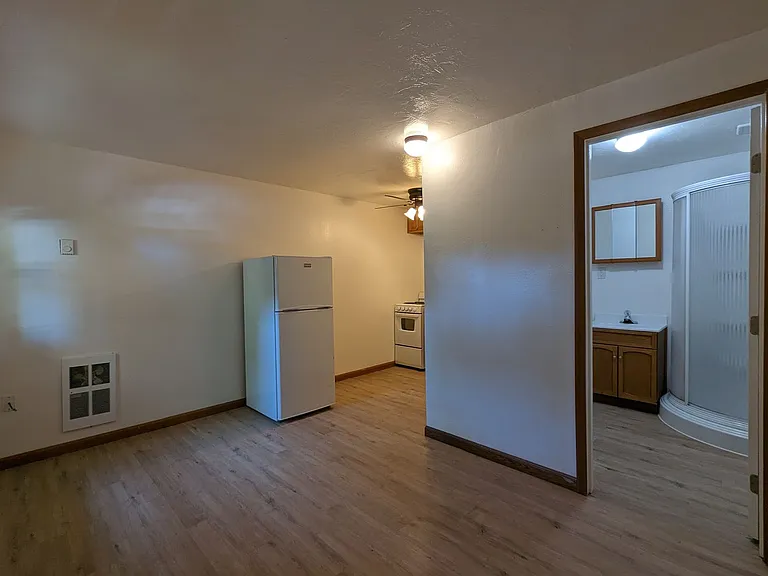 160 N 20th St #17 — Photo 3