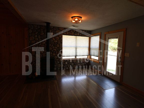 5th image of 814 Peace In The Valley Rd