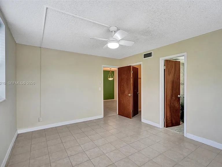 3051 NW 46th Ave #101 — Photo 24