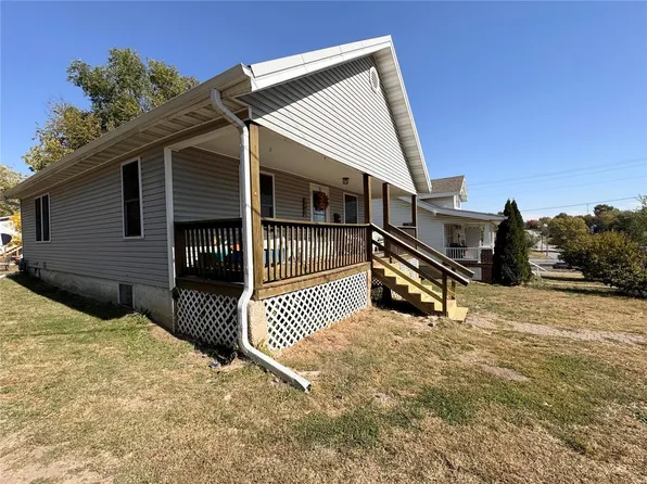 3402 Geronimo Ave, Hannibal, MO 63401
