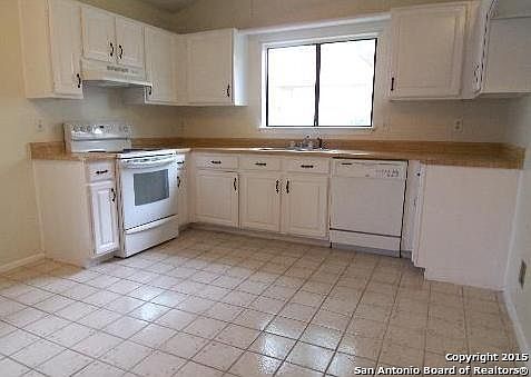 3rd image of 14406 Bluewood Dr