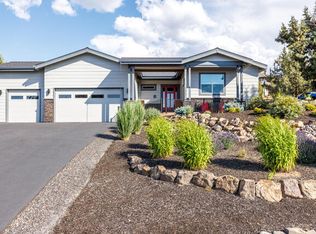 1203 Highland View Loop, Redmond, OR 97756
