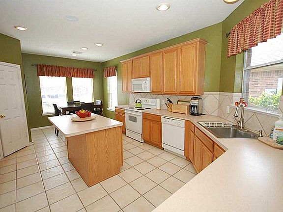 3rd image of 2871 Diamond Bay Dr