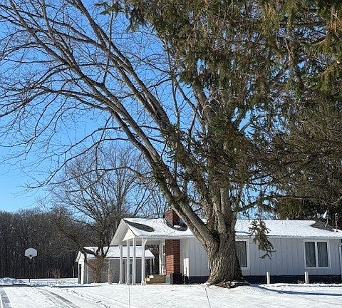 2nd image of 2747 Barclay Messerly Rd