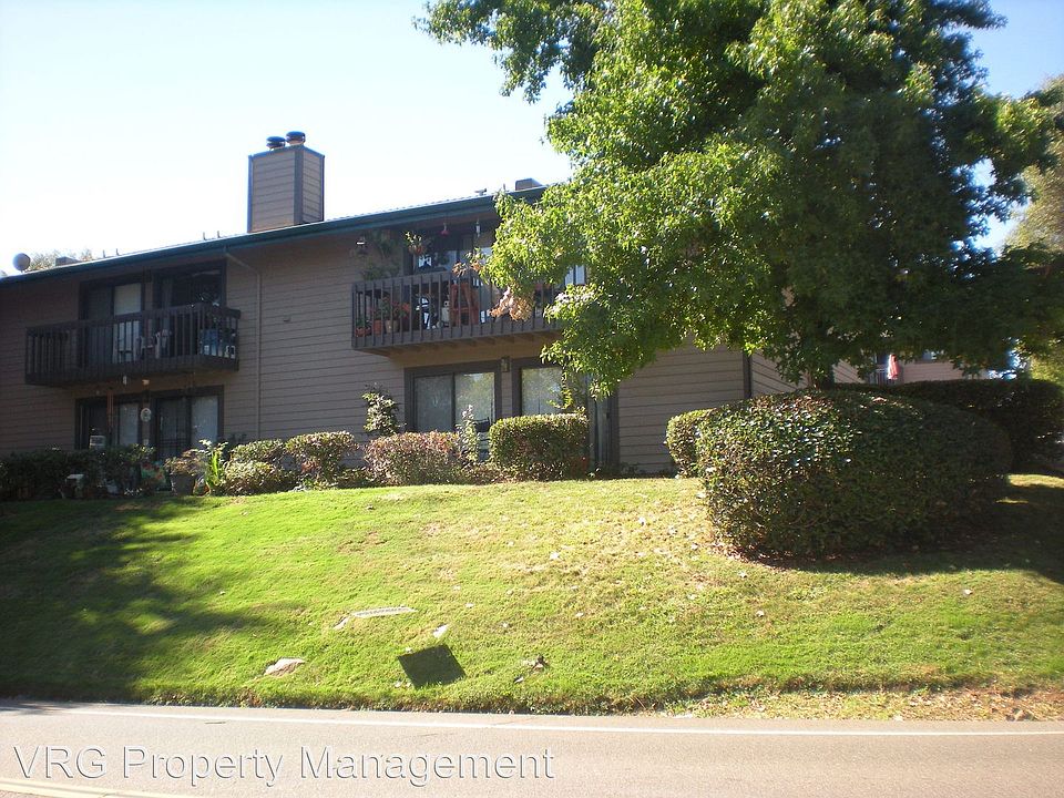 1st image of 3033 Estepa Dr #7C