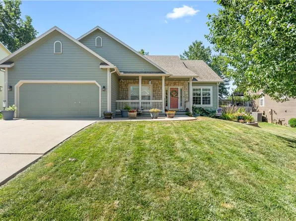 1111 W 13th Ln, Eudora, KS 66025